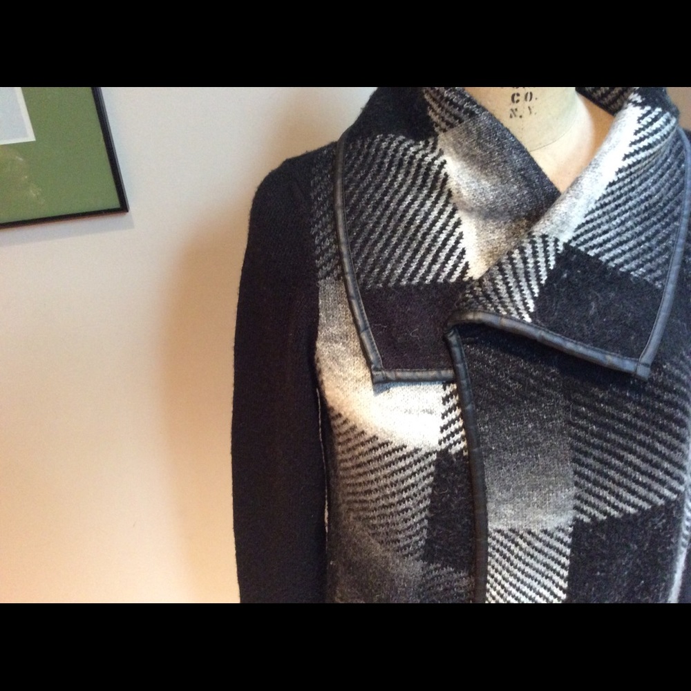 Jacket - Picture 3 of 5